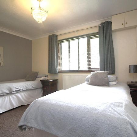 Highfields Holidays Bed & Breakfast Peterborough Exterior foto