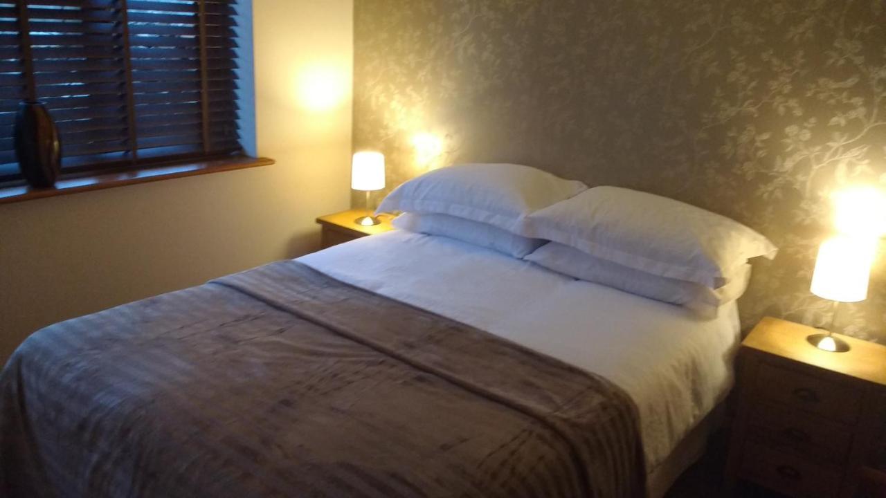 Highfields Holidays Bed & Breakfast Peterborough Exterior foto