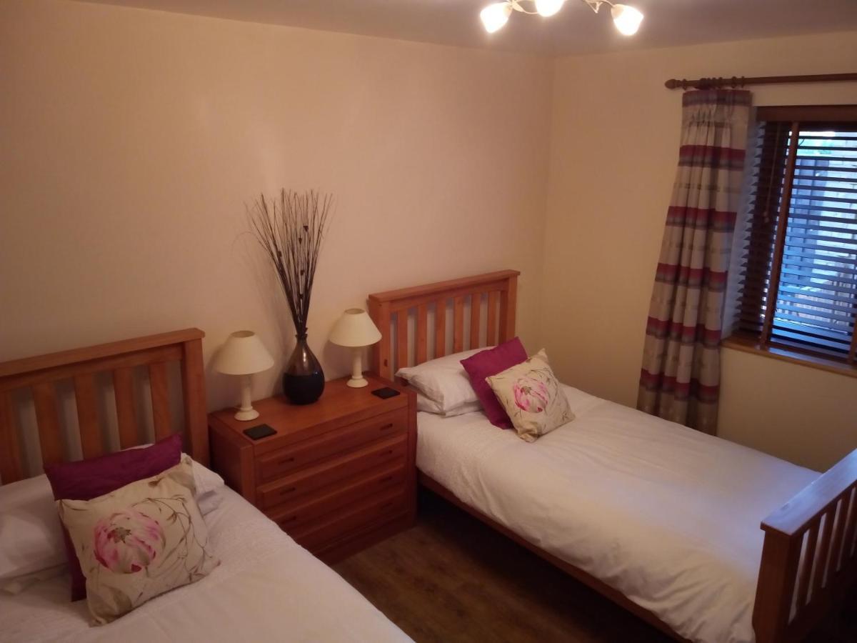 Highfields Holidays Bed & Breakfast Peterborough Exterior foto