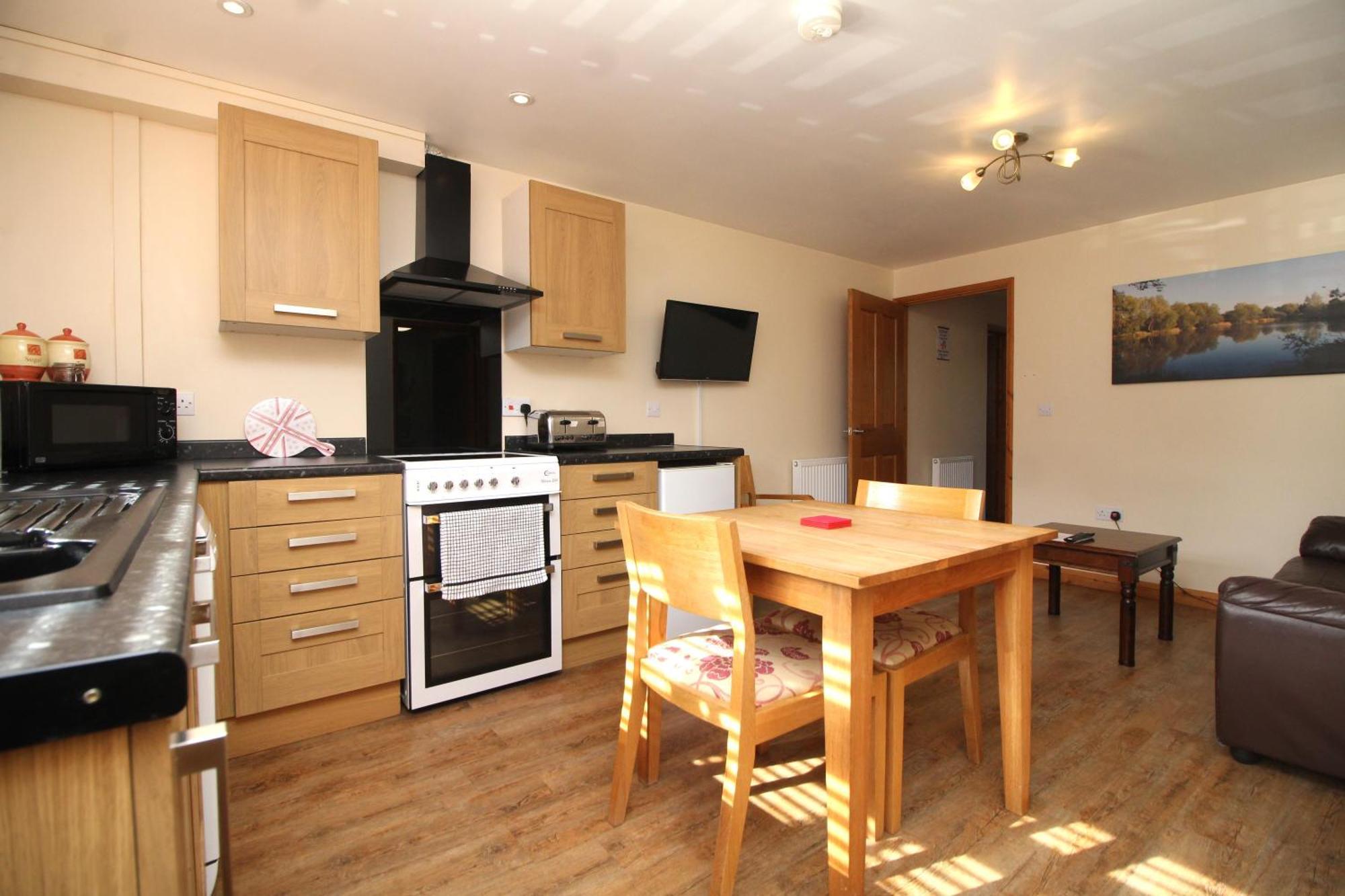 Highfields Holidays Bed & Breakfast Peterborough Exterior foto